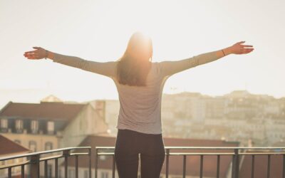 Químicos de la felicidad y terapias alternativas: cómo los hábitos espirituales generan felicidad